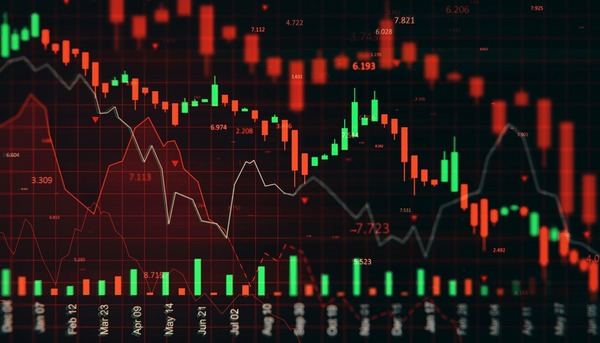 AI算力深度研报：基本面与技术面共振下的股票配资官网投资策略